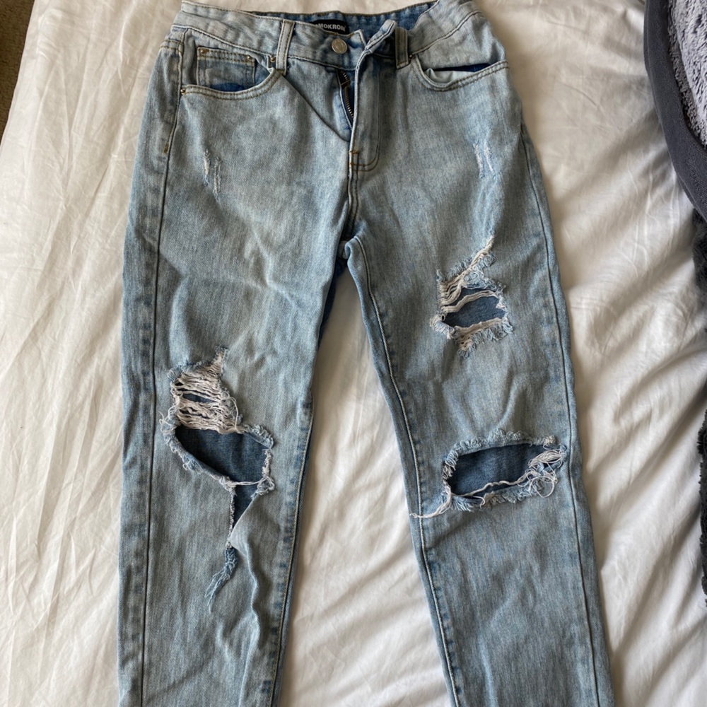 cropped ripped mom jeans